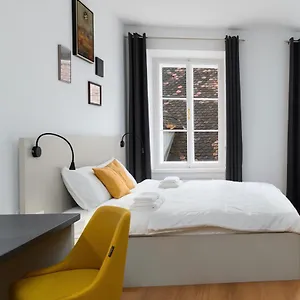  Apartment Primus